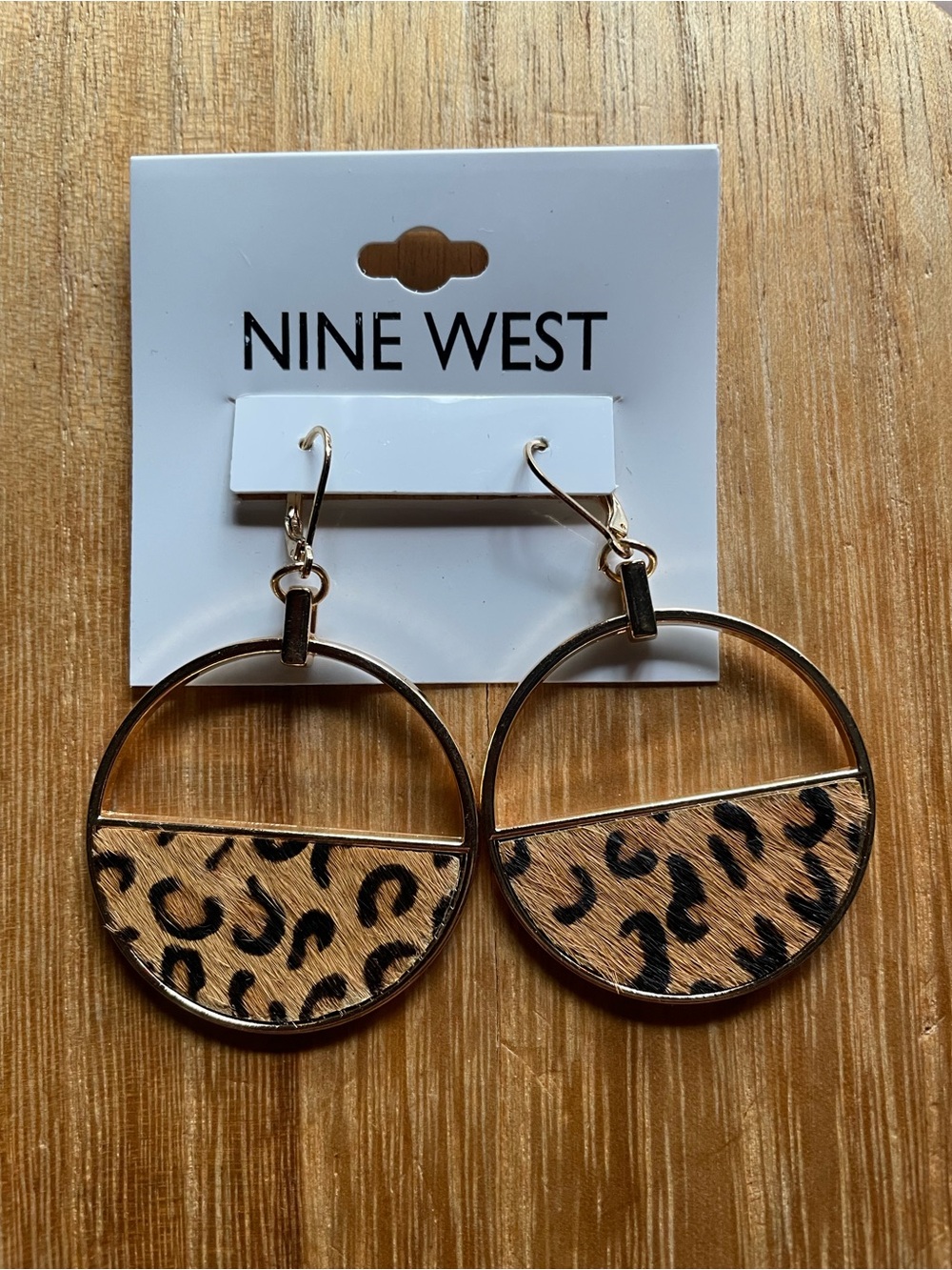 NWT Nine West Cheetah Print Drop Hoop Gold Tone Earrings